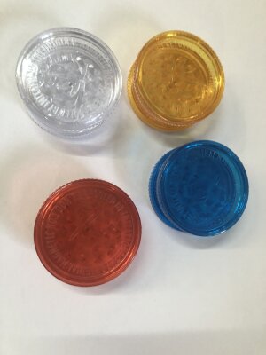 Buddies Plastik Grinder 2-teilig bunt & langlebig